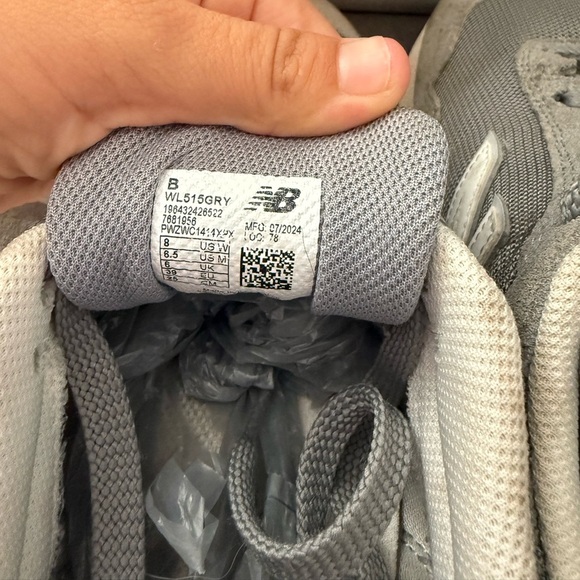 New Balance 515 Women’s Classic Gray Sneaker Size 8 - Picture 5 of 5